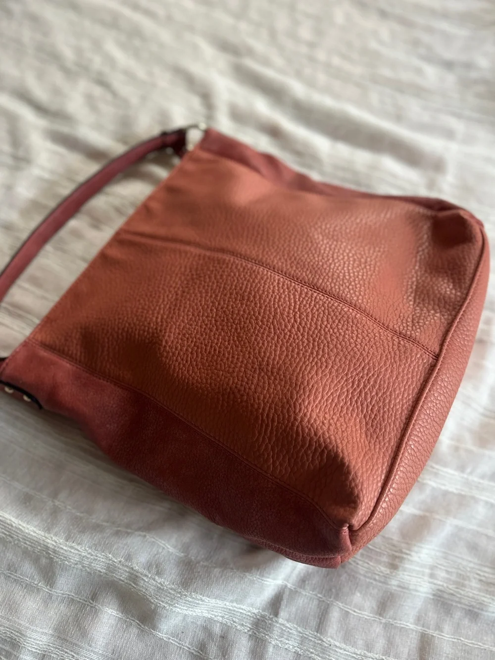 MODA LUXE Coral Red Pebbled Leather & Suede Slouchy Hobo Bag NWOT